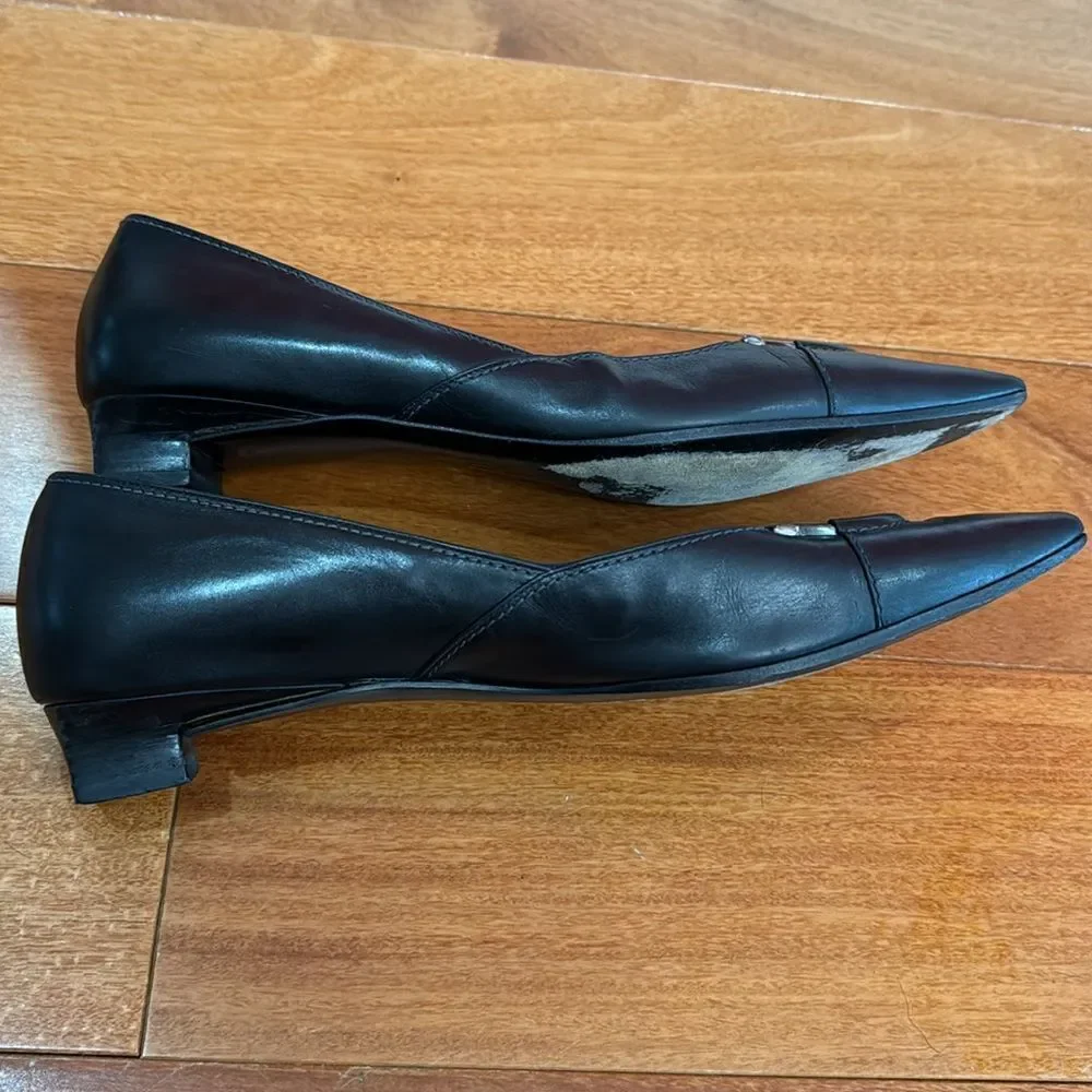 Salvatore Ferragamo Pumps Womens Black Leather Gancini Pointed Toe Low‎ Heel 9.5